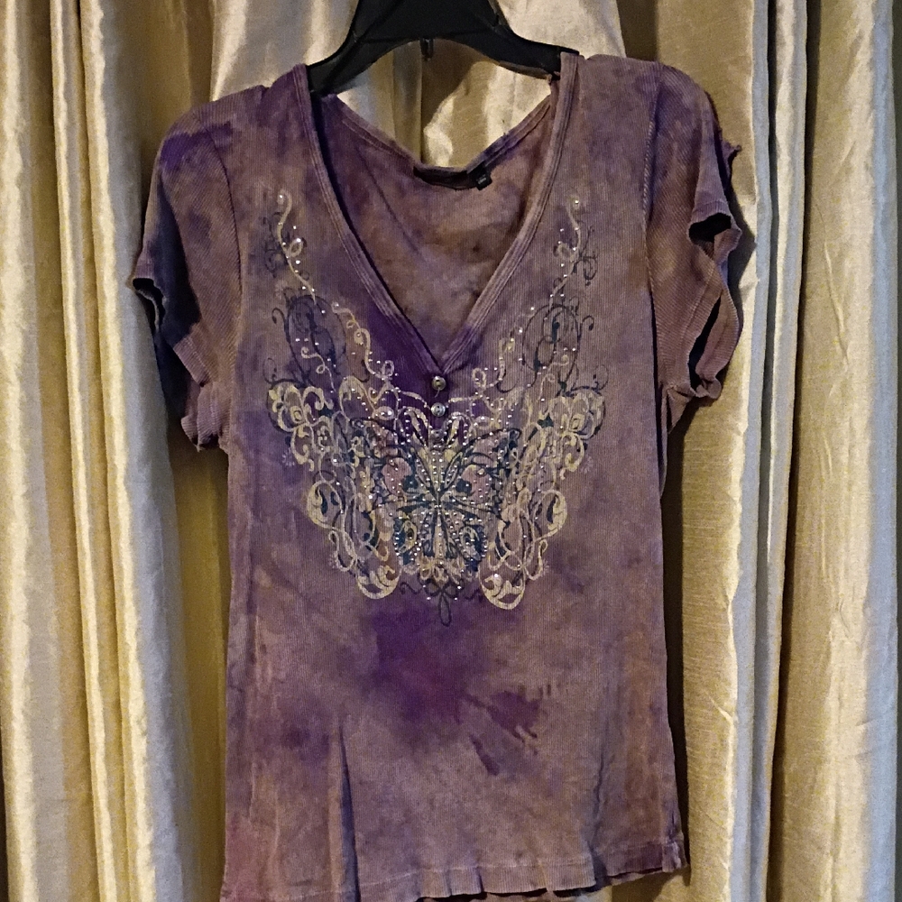 ✨ CHIC APT. 9 EMBELLISHED ACID WASH TOP ✨